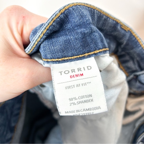 Torrid Women’s Mid Rise Straight Leg Jeans Plus Size 18 - Picture 8 of 9